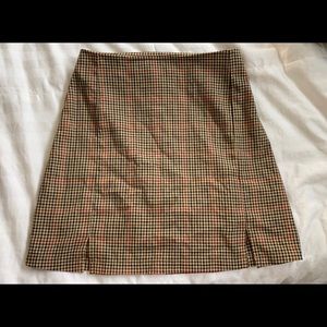Super cute Brandy Melville/John Galt plaid skirt!
